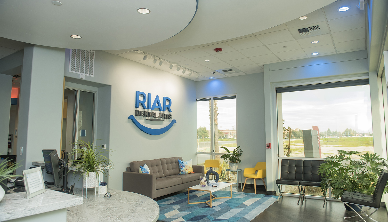 Dentist in Bakersfield